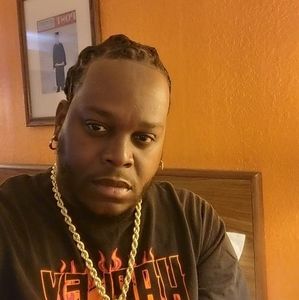 Meet your Posher, Adrian